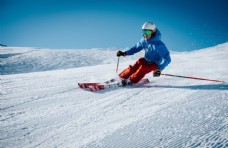 冬天户外滑雪